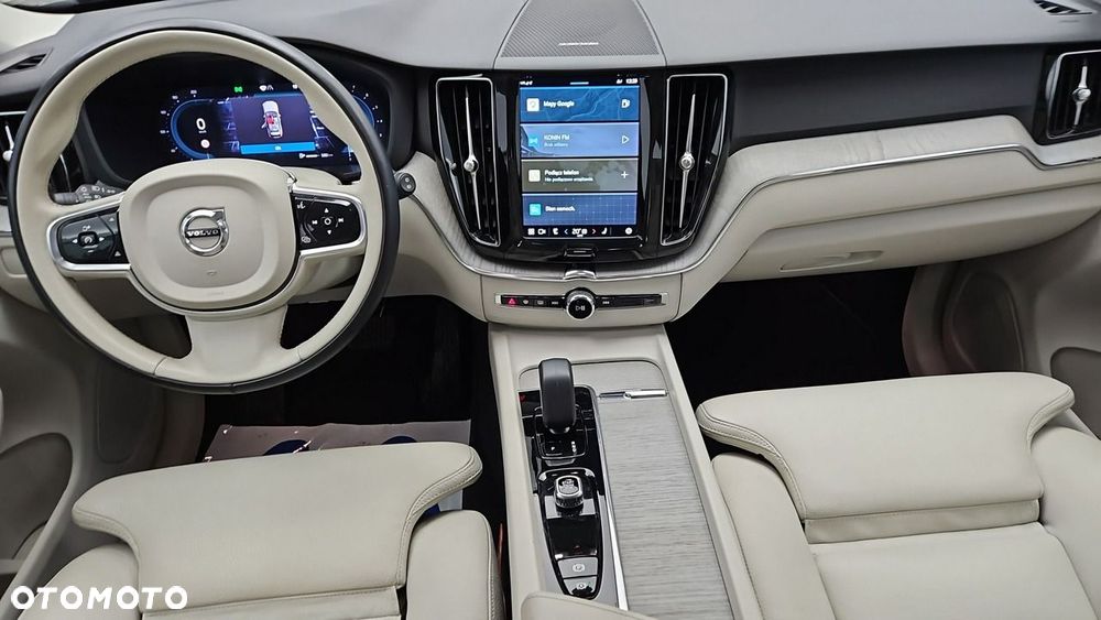 Volvo XC 60 B5 B AWD Plus Bright - 13