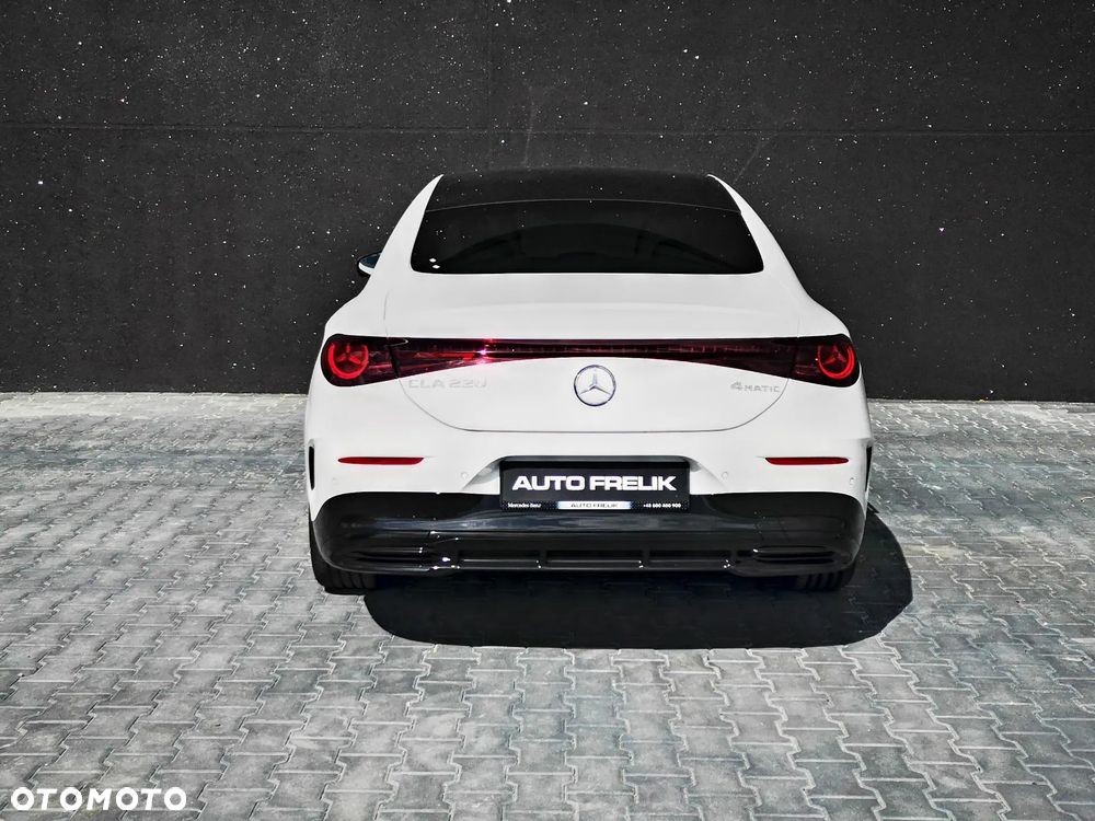 Mercedes-Benz CLA 220 mHEV 4-Matic 8G-DCT - 9