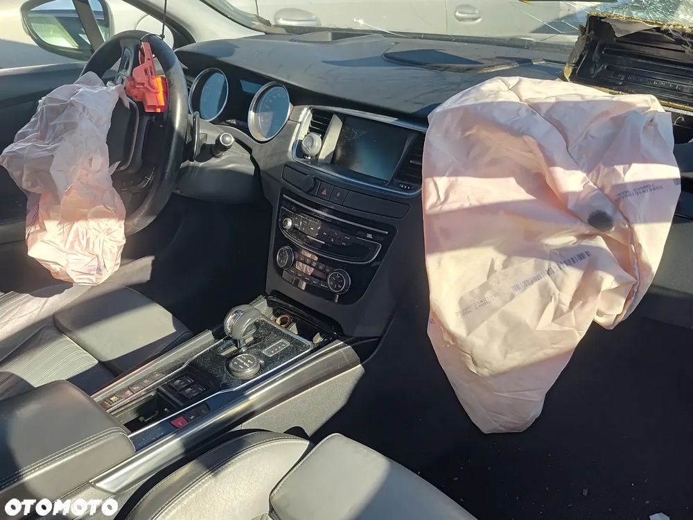 Peugeot 508 RXH 2.0 HDi HYbrid4 - 21