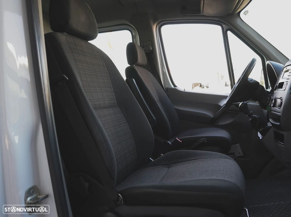 Mercedes-Benz SPRINTER 213 IVA DEDUTIVEL 6 LUGARES - 17