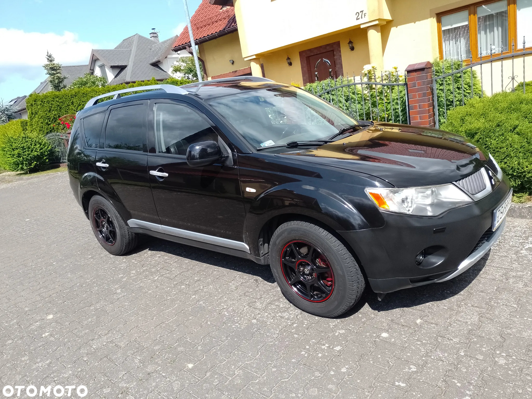 Mitsubishi Outlander 2.2 DID Intense + - 4