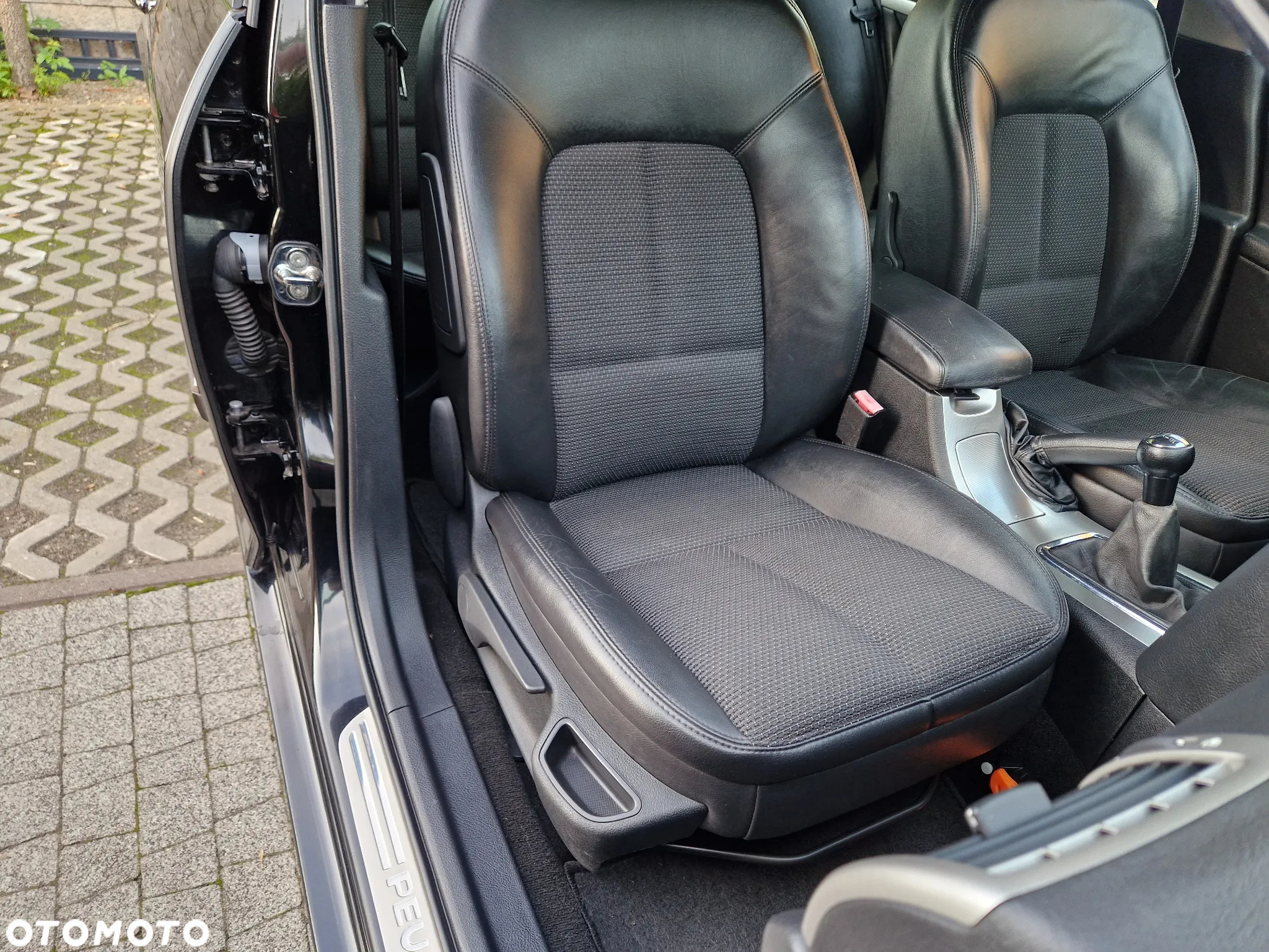Peugeot 407 2.0 Premium Navtech - 34