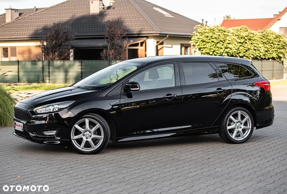 Ford Focus ver-1-5-ecoblue-scr-st--line - 5