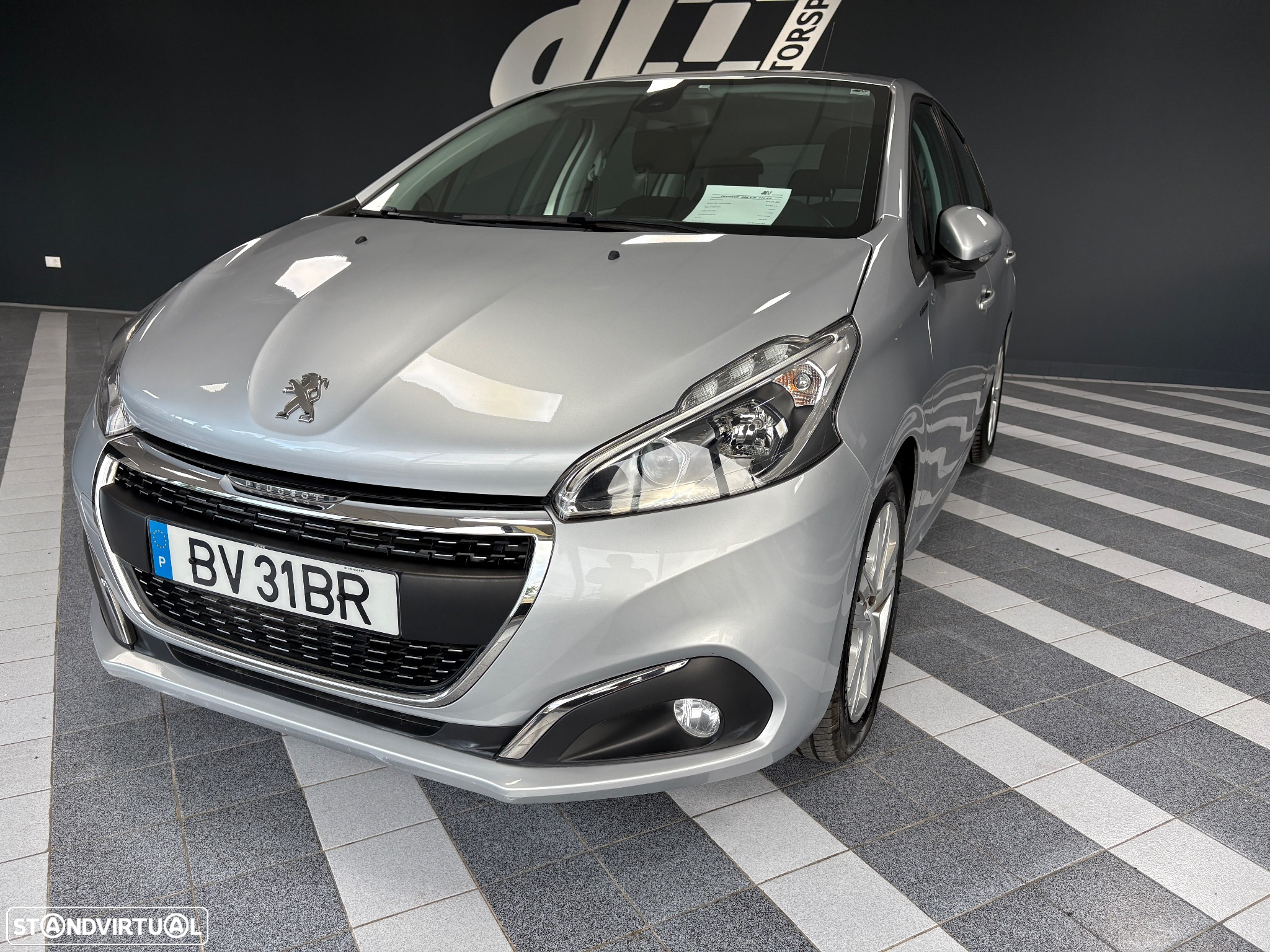Peugeot 208 1.2 PureTech Signature - 3