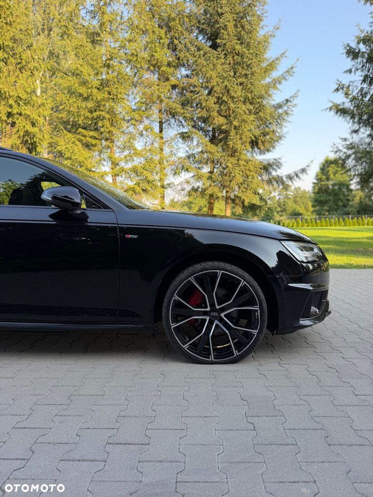 Audi A4 Avant 40 TDI Quattro S Line S tronic - 12