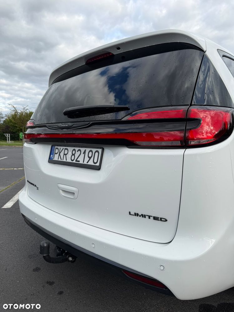 Chrysler Pacifica - 29