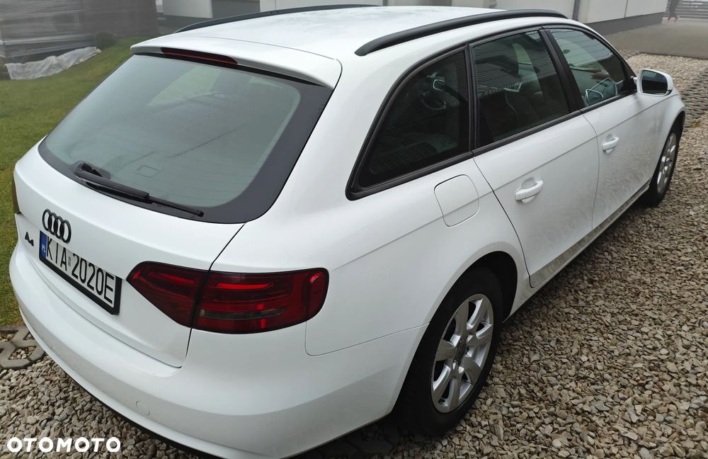 Audi A4 Avant - 10