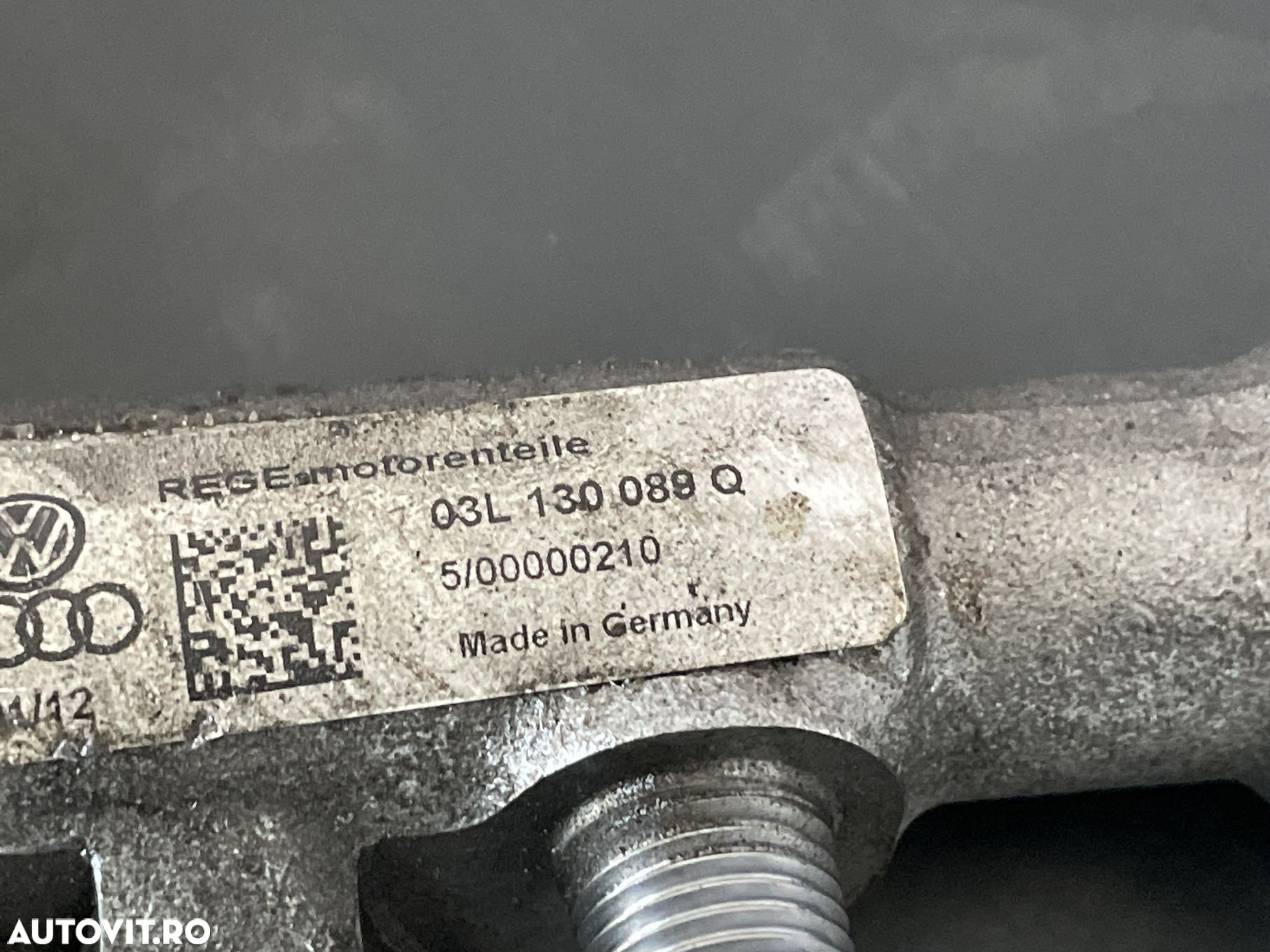Rampa injectoare cu senzor VW Passat B7 2.0TDI - 3