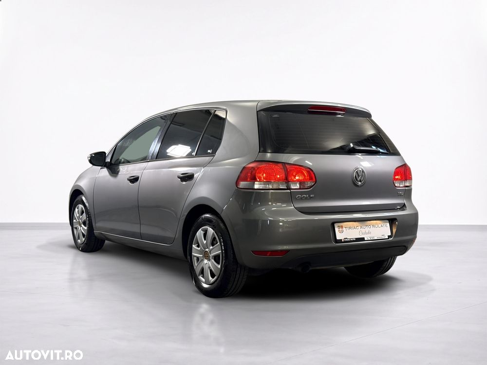 Volkswagen Golf - 4