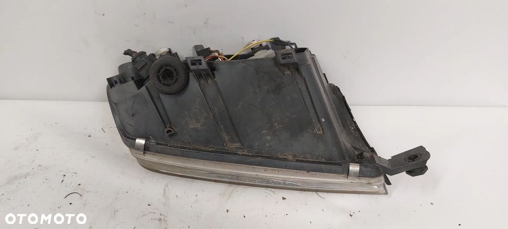 .  PRZOD PRZEDNIA LAMPA LEWA SKODA FABIA 1 - 5