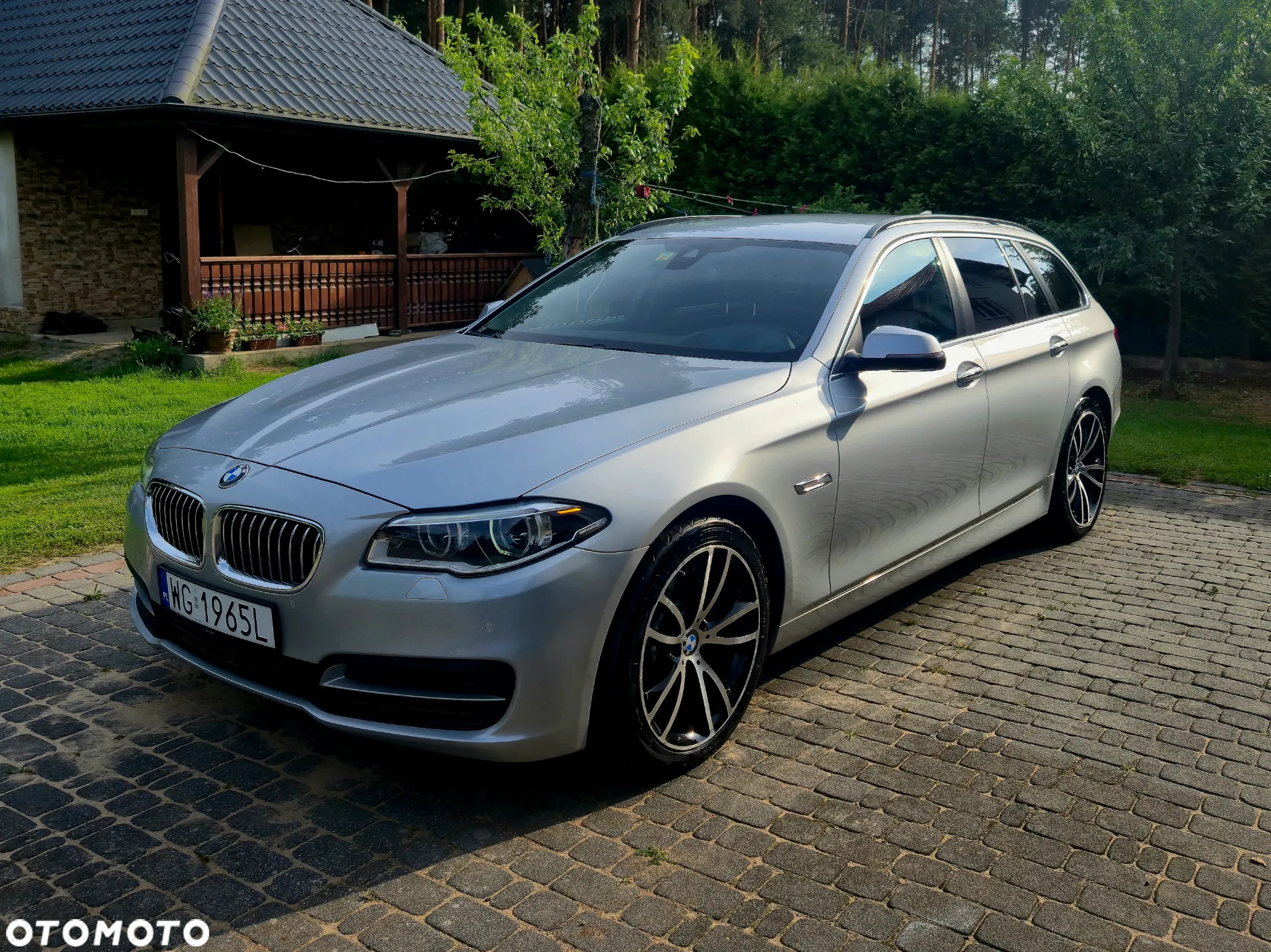 BMW Seria 5 520d xDrive - 12