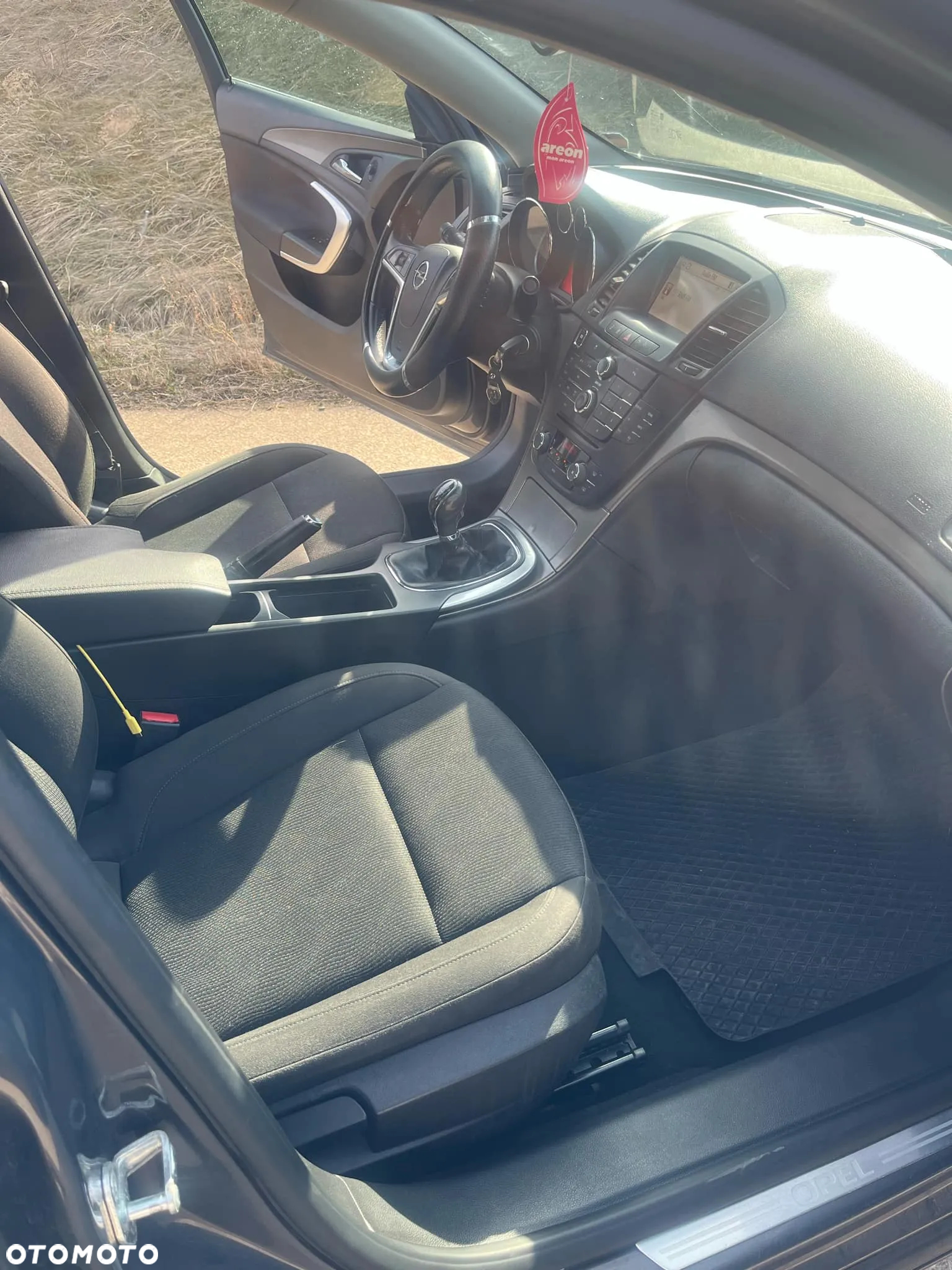 Opel Insignia - 8