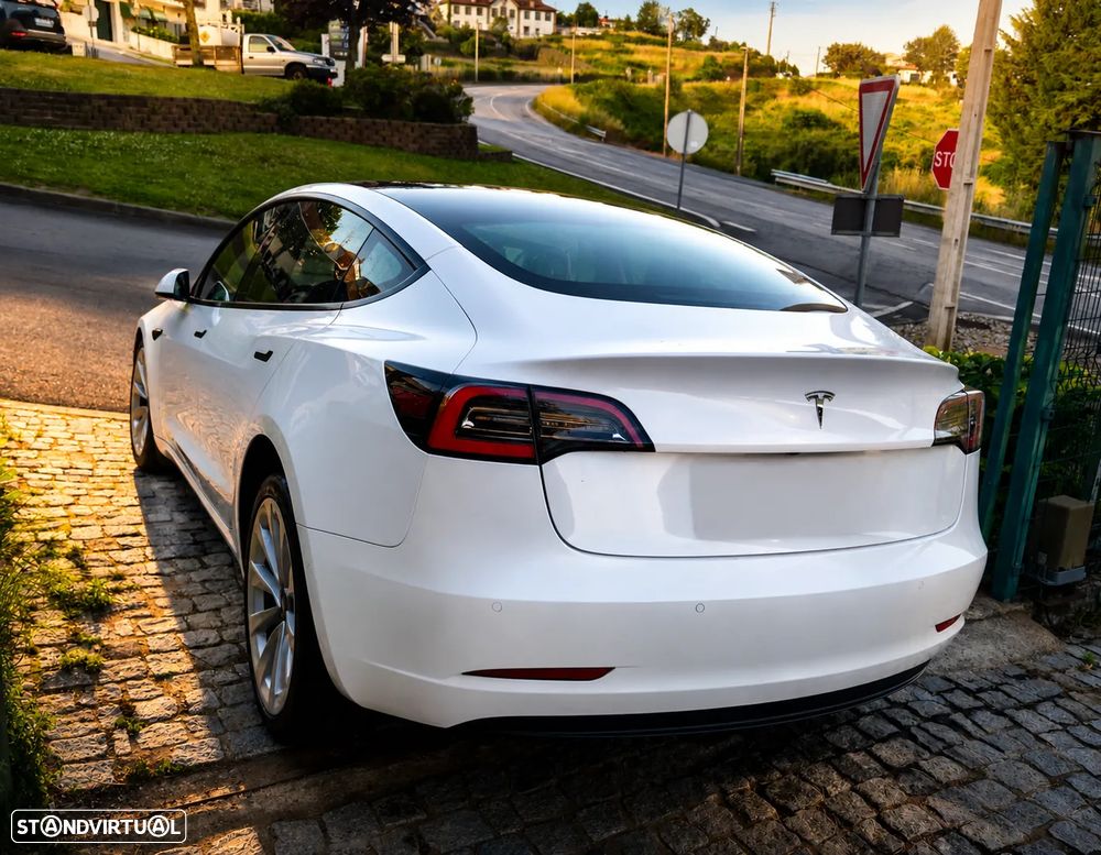 Tesla Model 3 Long Range RWD - 2