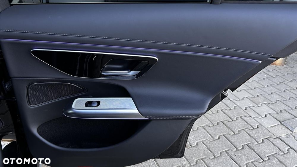 Mercedes-Benz Klasa E - 22