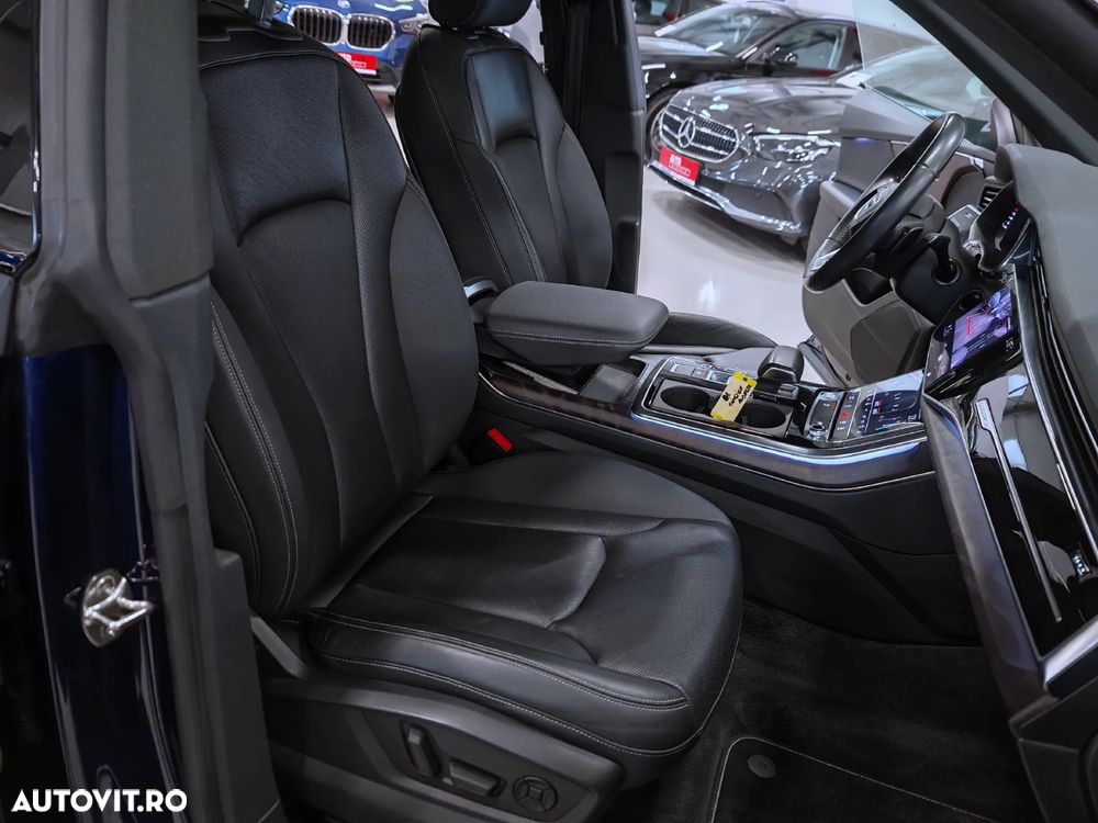 Audi Q8 55 TFSI quattro Tiptronic - 9