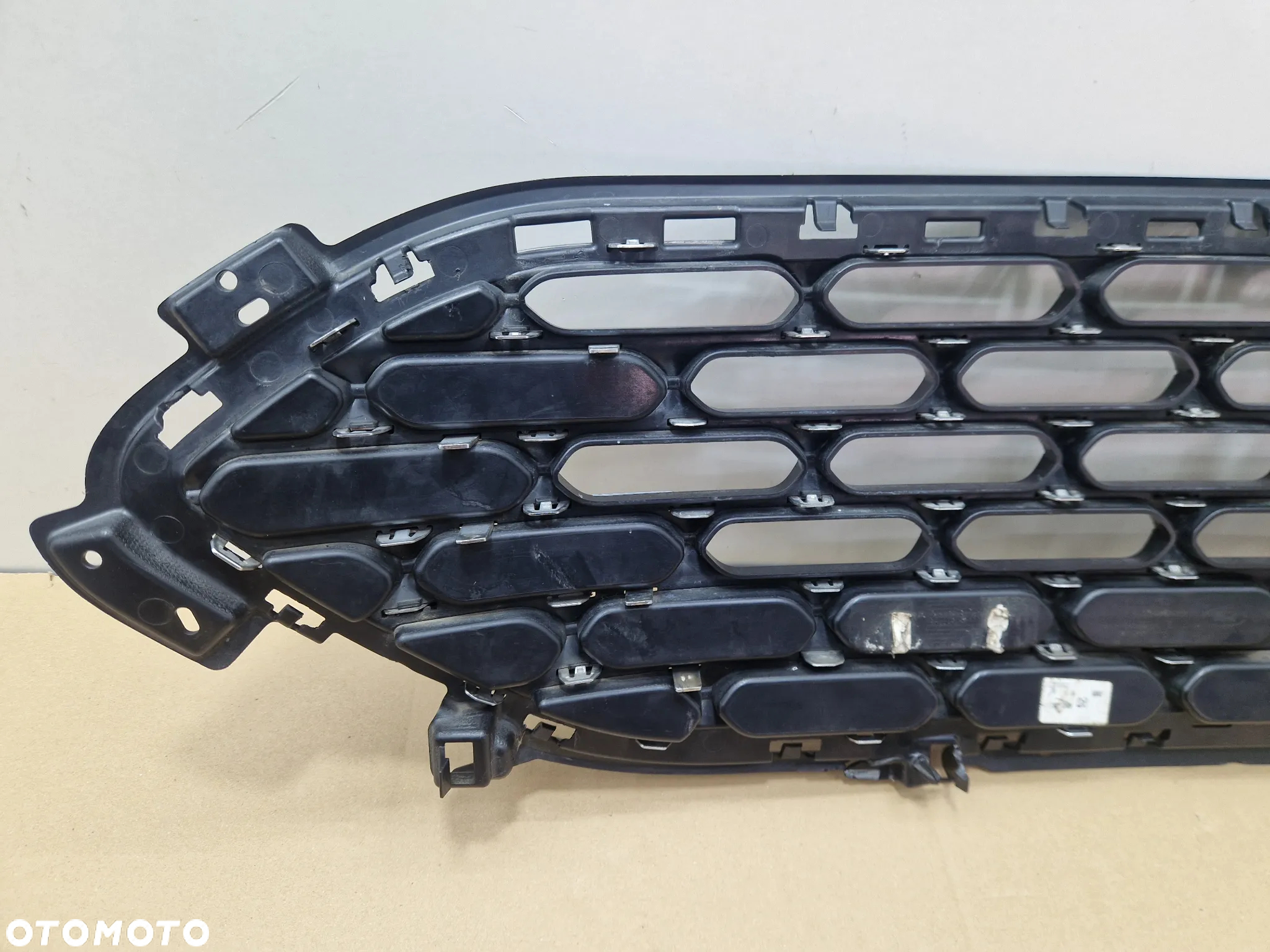 FORD KUGA MK3 III 2020- GRILL ATRAPA KRATKA LV4B-8200-GD - 6