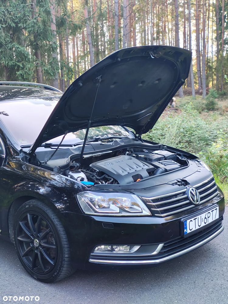 Volkswagen Passat - 8