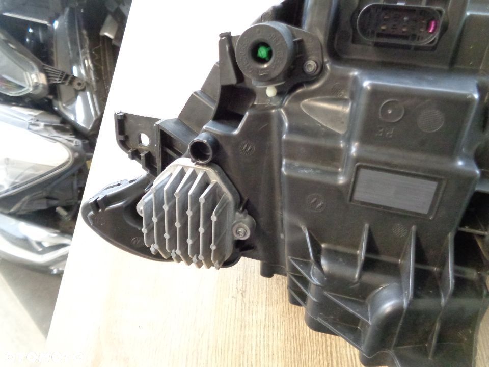 VOLVO XC90 LED ACTIVE HIGH BEAM LAMPA PRAWY PRZÓD EUROPA KPL. - 7