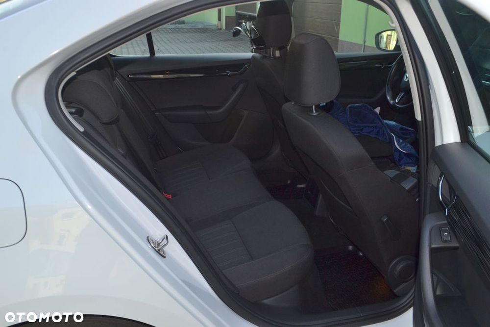 Skoda Octavia 2.0 TDI 4x4 Ambition DSG - 7