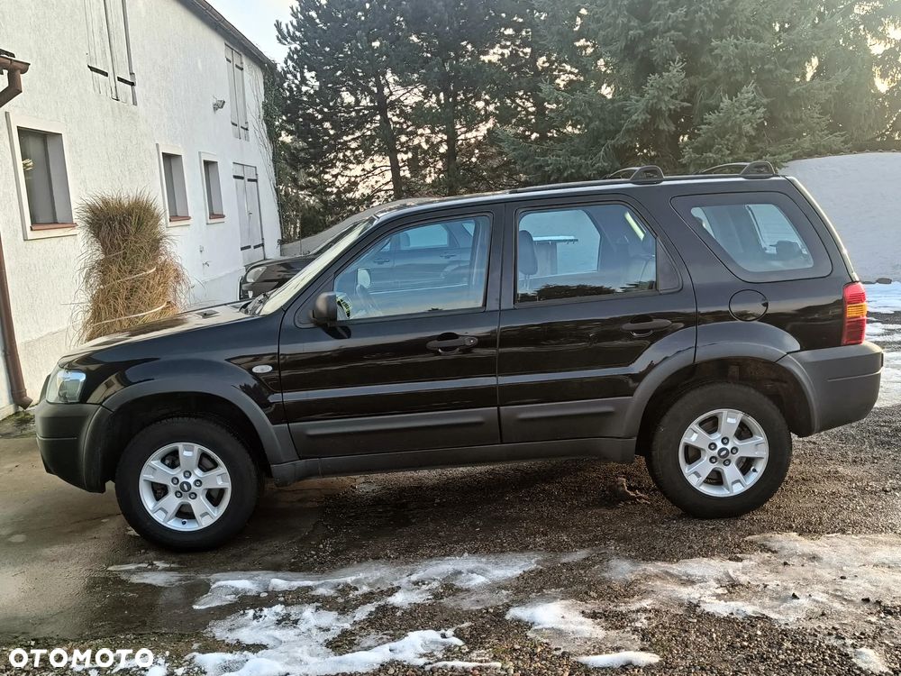 Ford Maverick Highclass - 32