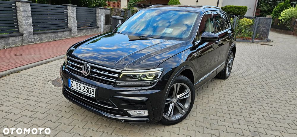 Volkswagen Tiguan - 1