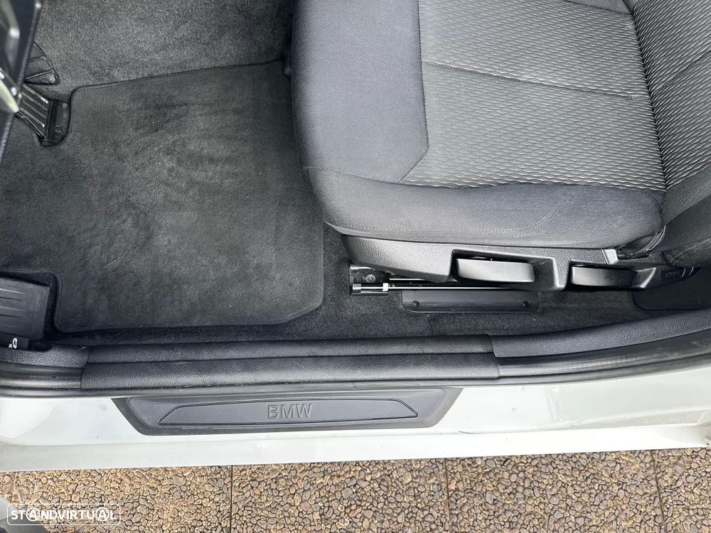 BMW 118 d Line Sport - 29