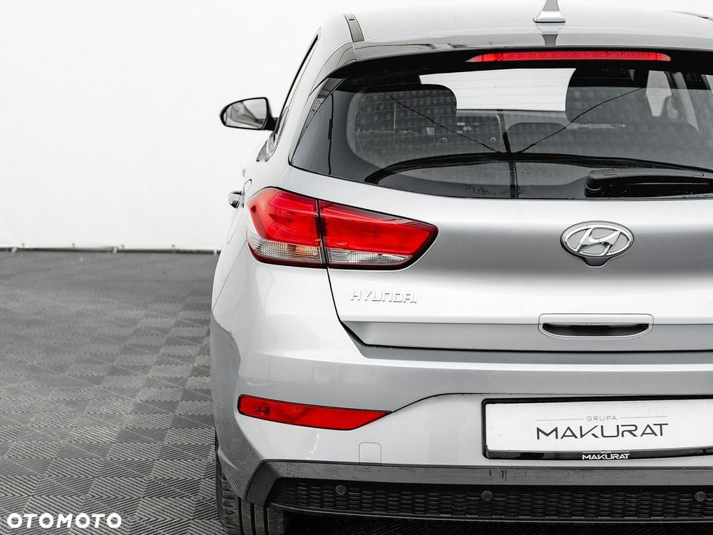 Hyundai i30 1.5 DPI Classic + - 12