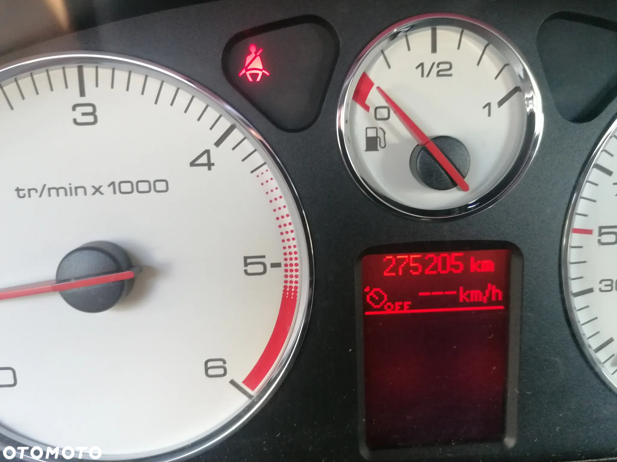 Peugeot 407 1.6 HDi Premium - 6