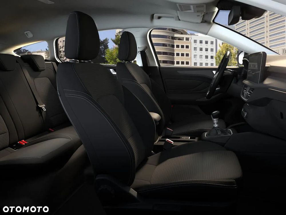 Ford Focus SW - 12