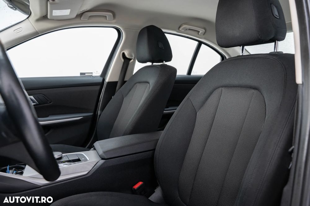BMW Seria 3 318i Aut. Advantage - 6