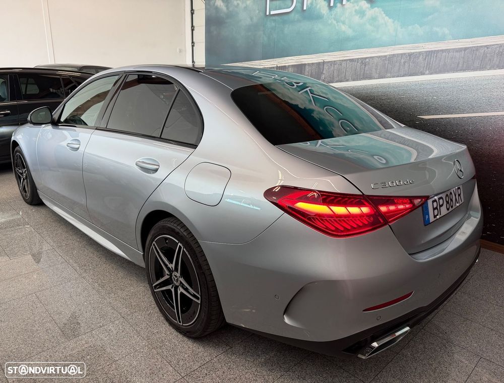 Mercedes-Benz C 300 de AMG Line — photo 4