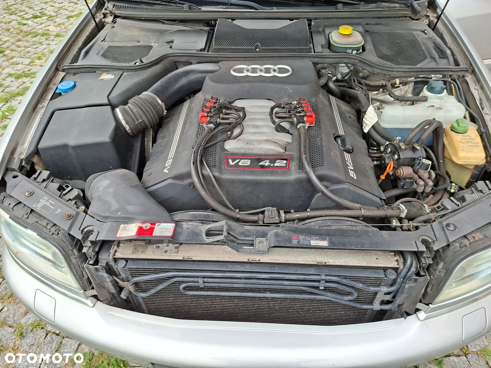 Audi S8 - 11