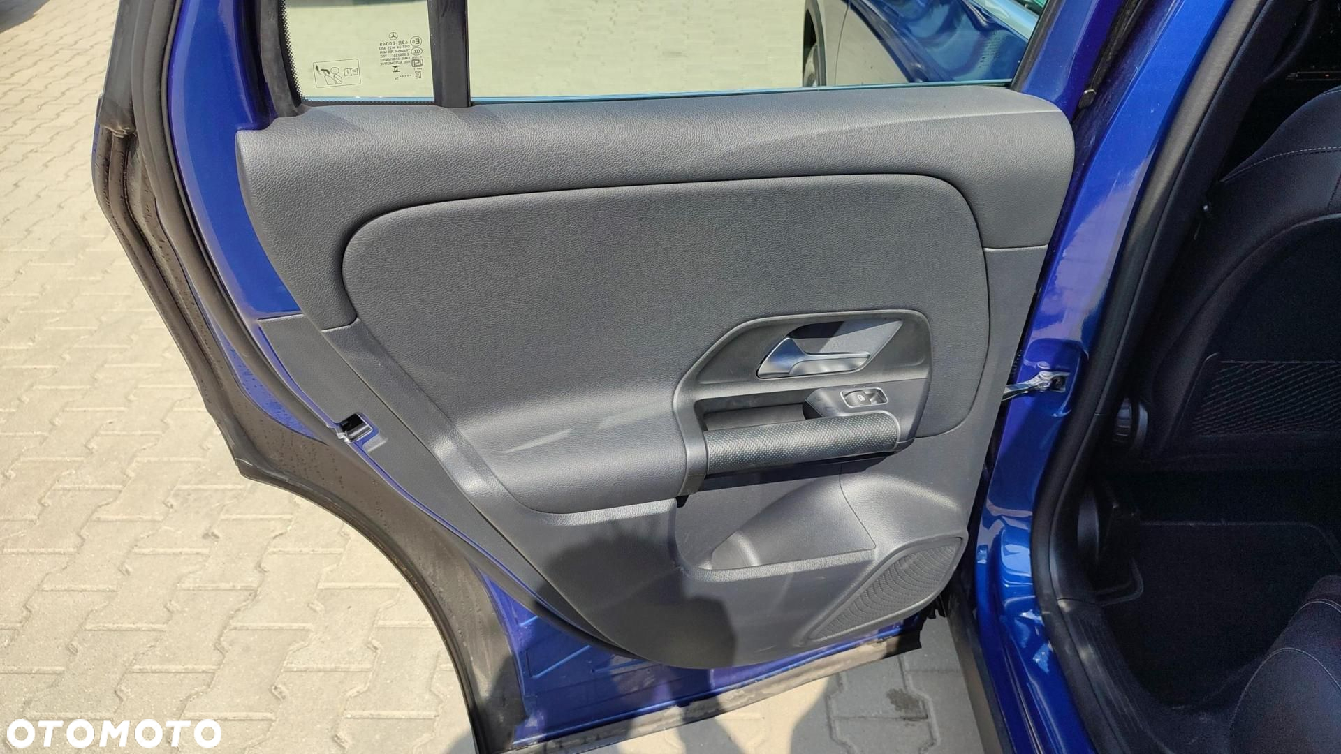 Mercedes-Benz GLA - 14