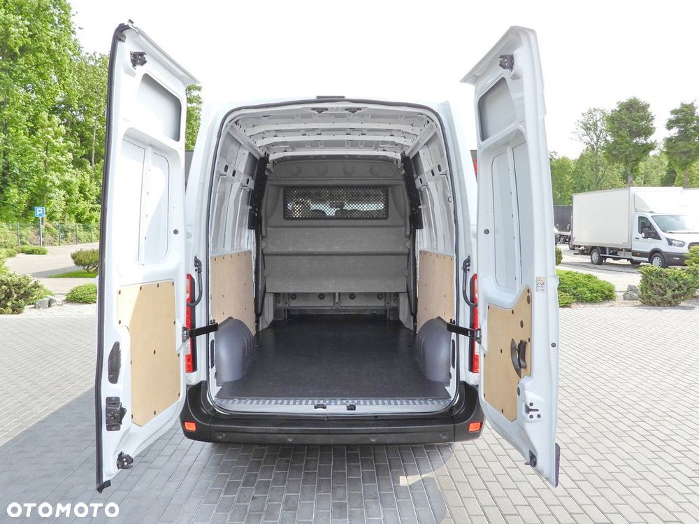 Renault MASTER  FURGON BRYGADÓWKA  7 MIEJSC TEMPOMAT NAWIGACJA LEDY KLIMATYZACJA  140KM - 13