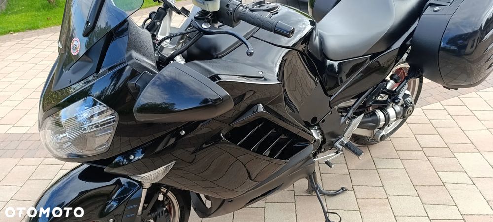 Kawasaki GTR - 15