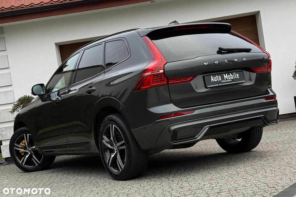 Volvo XC 60 B4 D AWD Plus Dark - 4