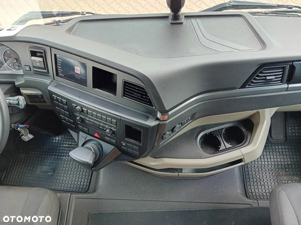 MAN TGX 18.470 BL SA - 13