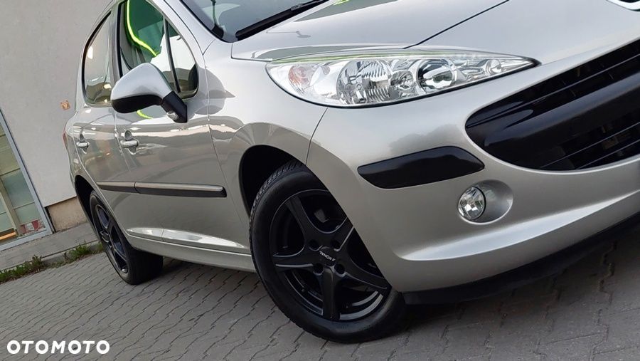 Peugeot 207 - 27