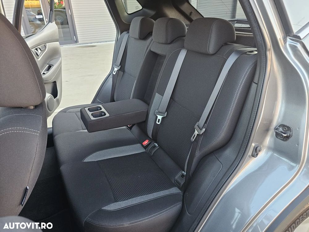 Nissan Qashqai 1.3 DIG-T TEKNA - 26