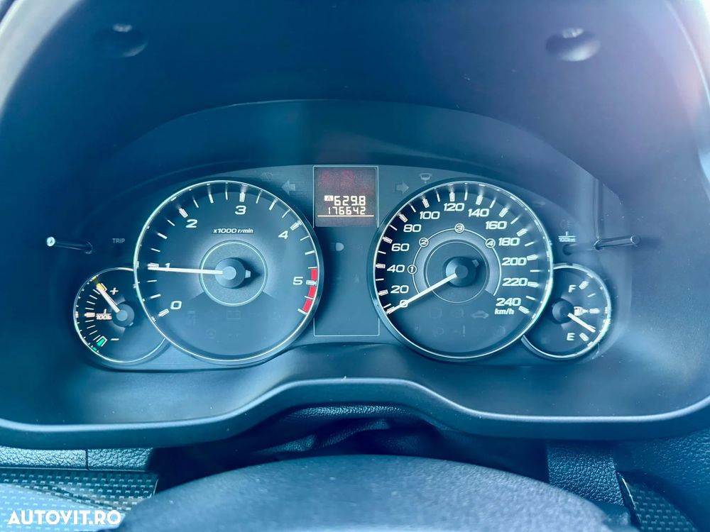 Subaru Legacy Kombi 2.0D Sport - 25