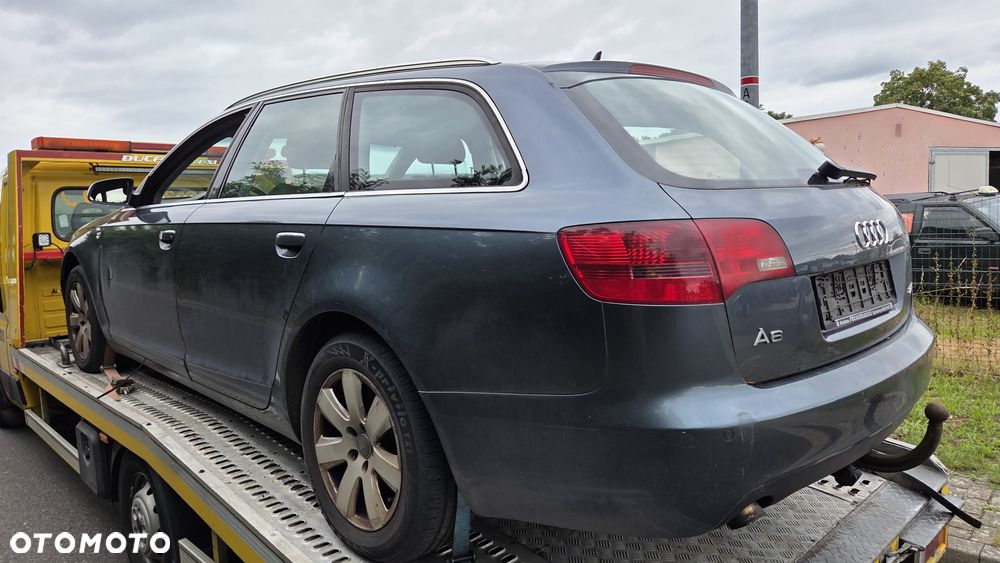 Audi A6 Avant - 4