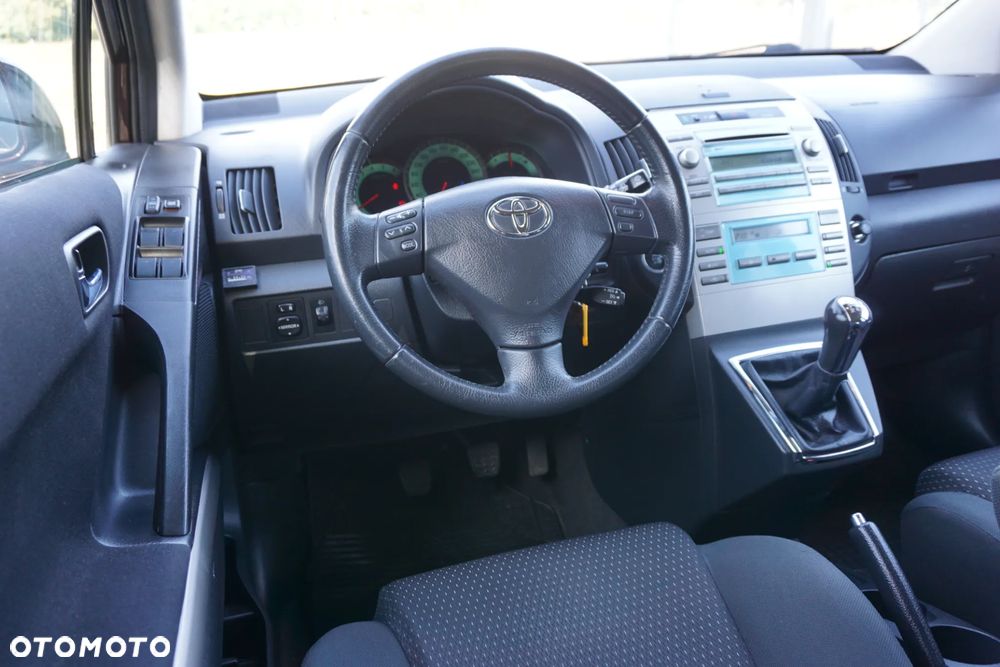 Toyota Corolla Verso 1.6 Luna - 11