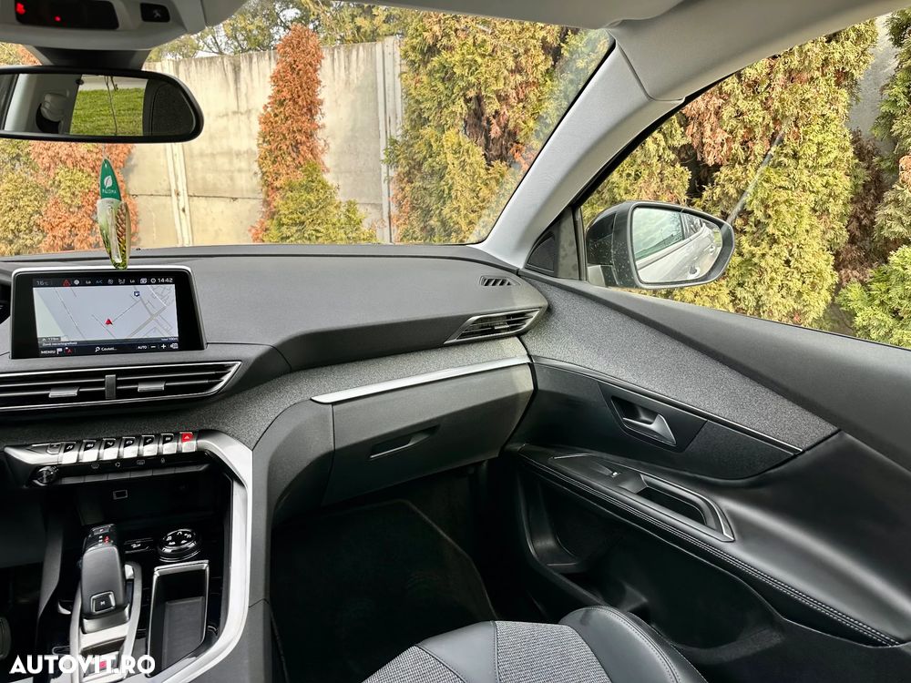 Peugeot 3008 - 11