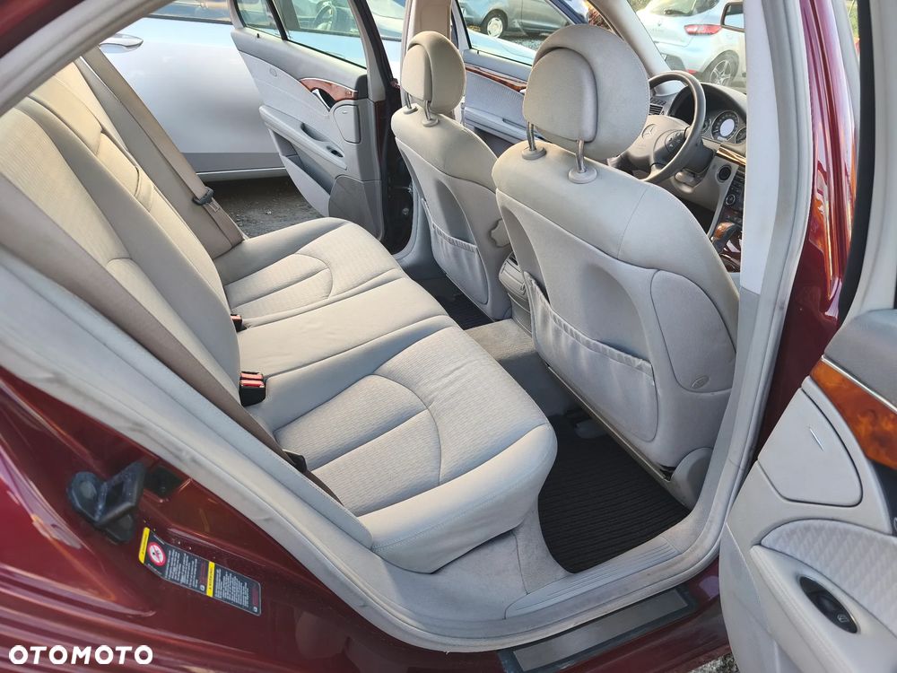 Mercedes-Benz Klasa E - 7