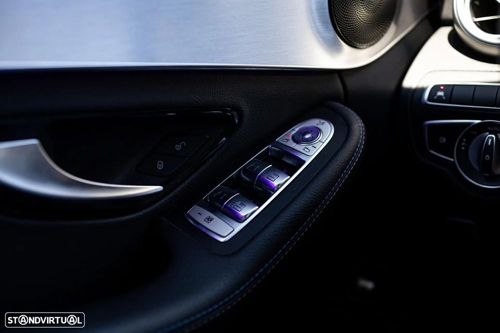 Mercedes-Benz C 300 de AMG Line - 23