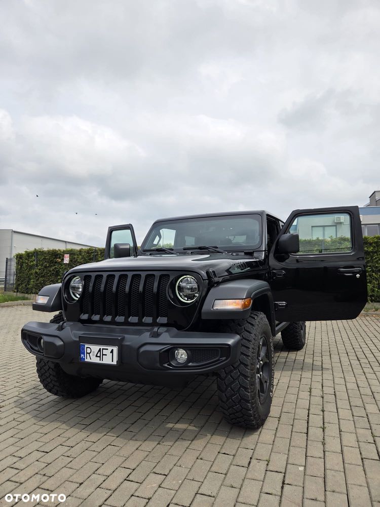 Jeep Wrangler - 5