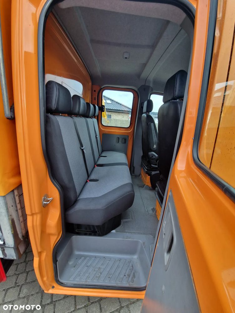 Volkswagen Crafter DOKA  DLA DROGOWCÓW Z SYGNALIZATOREM DROGOWYM - 12