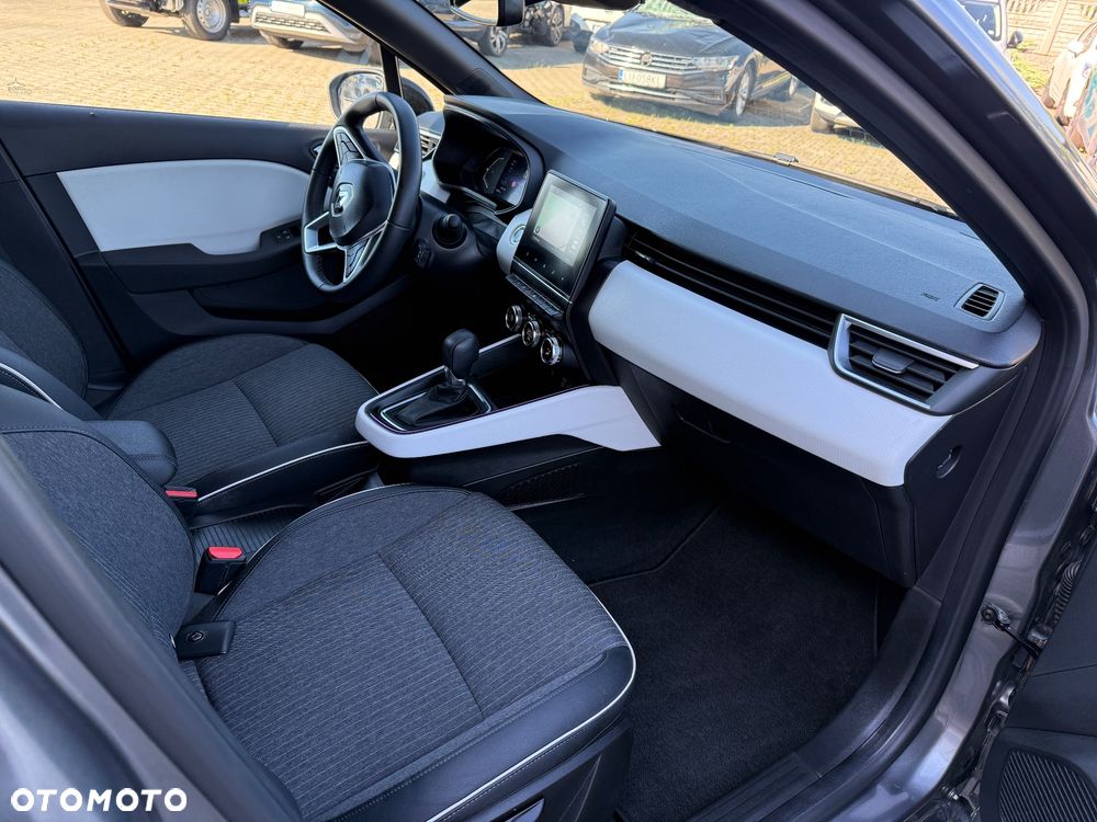 Renault Clio - 16
