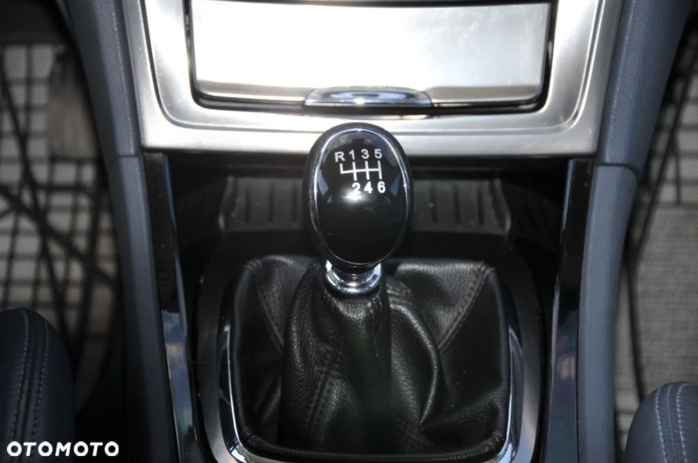 Ford Mondeo 1.8 TDCi Titanium - 25