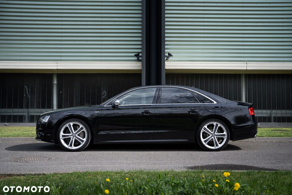 Audi S8 Standard - 3